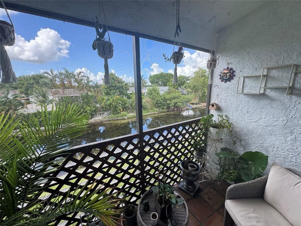 715 Gardens Drive, Unit 203, Pompano Beach, FL 33069 Photo