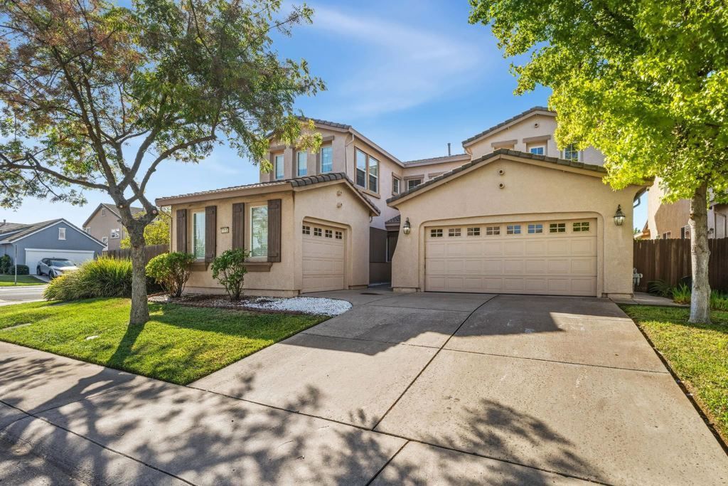 5212 5212 Namath Cir, Elk Grove, CA 95757 Main Photo