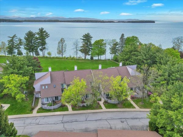 102 South Beach Road, South Burlington, VT 05403