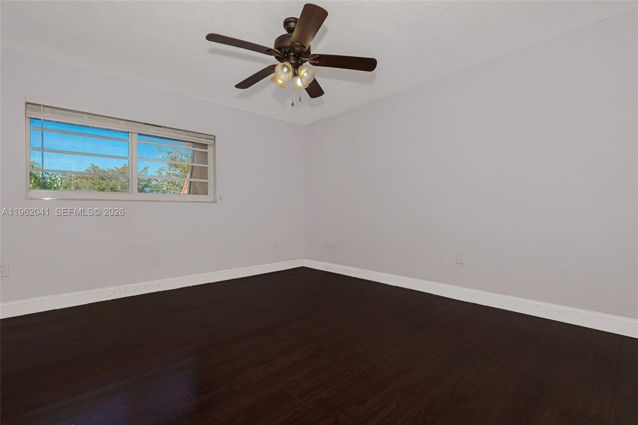 270 NW 107th Ave, Unit 208, Miami, FL 33172 Photo