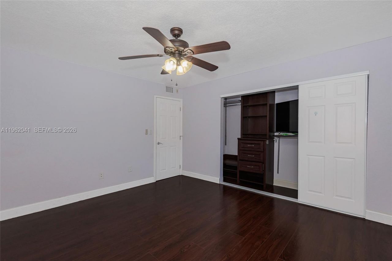 270 NW 107th Ave, Unit 208, Miami, FL 33172 Photo