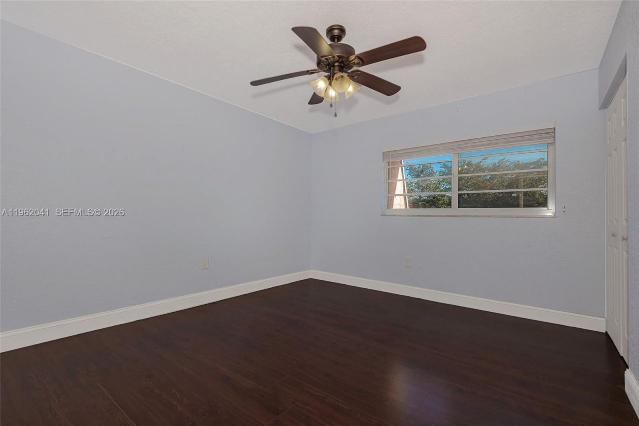 270 NW 107th Ave, Unit 208, Miami, FL 33172 Photo