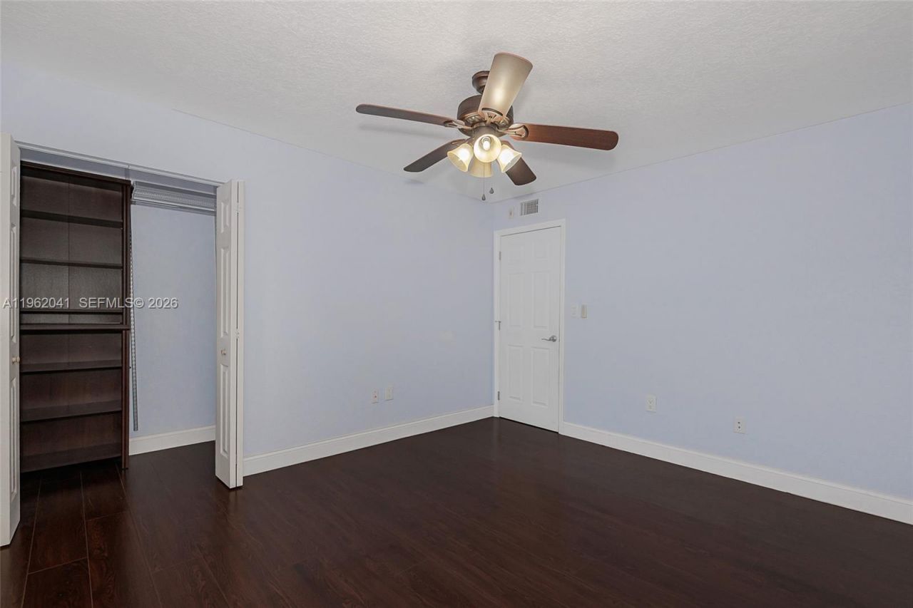 270 NW 107th Ave, Unit 208, Miami, FL 33172 Photo