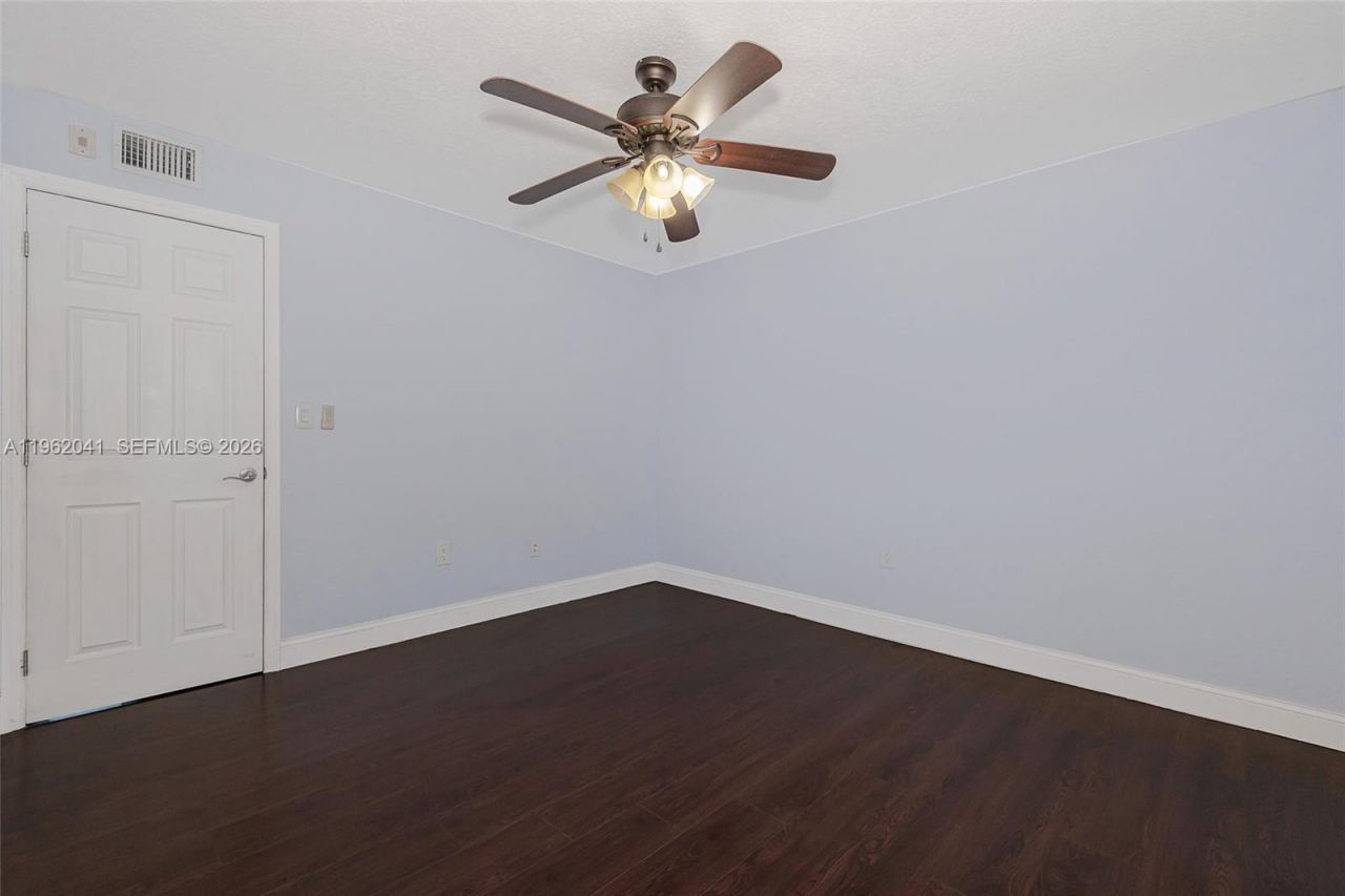 270 NW 107th Ave, Unit 208, Miami, FL 33172 Photo