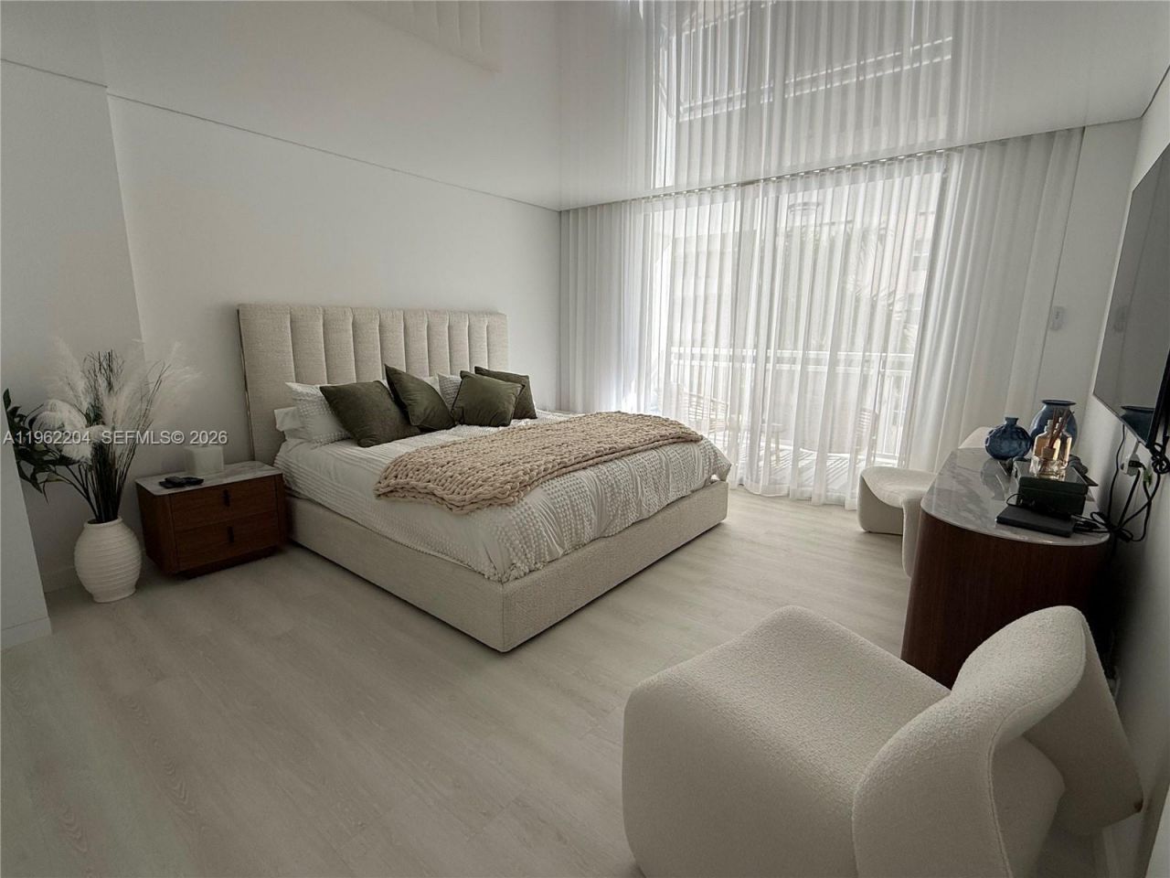 1849 S Ocean Dr , Unit 406, Hallandale Beach, FL 33009 Photo