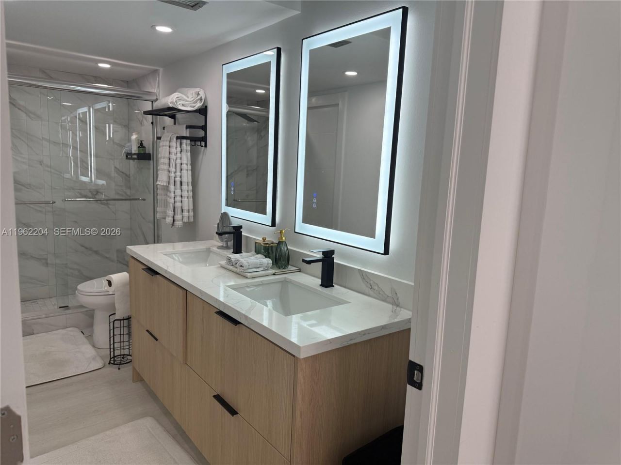 1849 S Ocean Dr , Unit 406, Hallandale Beach, FL 33009 Photo