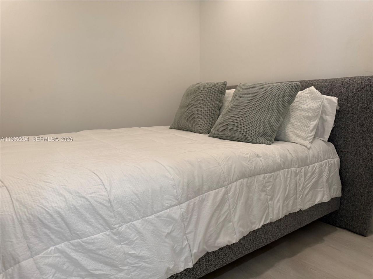 1849 S Ocean Dr , Unit 406, Hallandale Beach, FL 33009 Photo