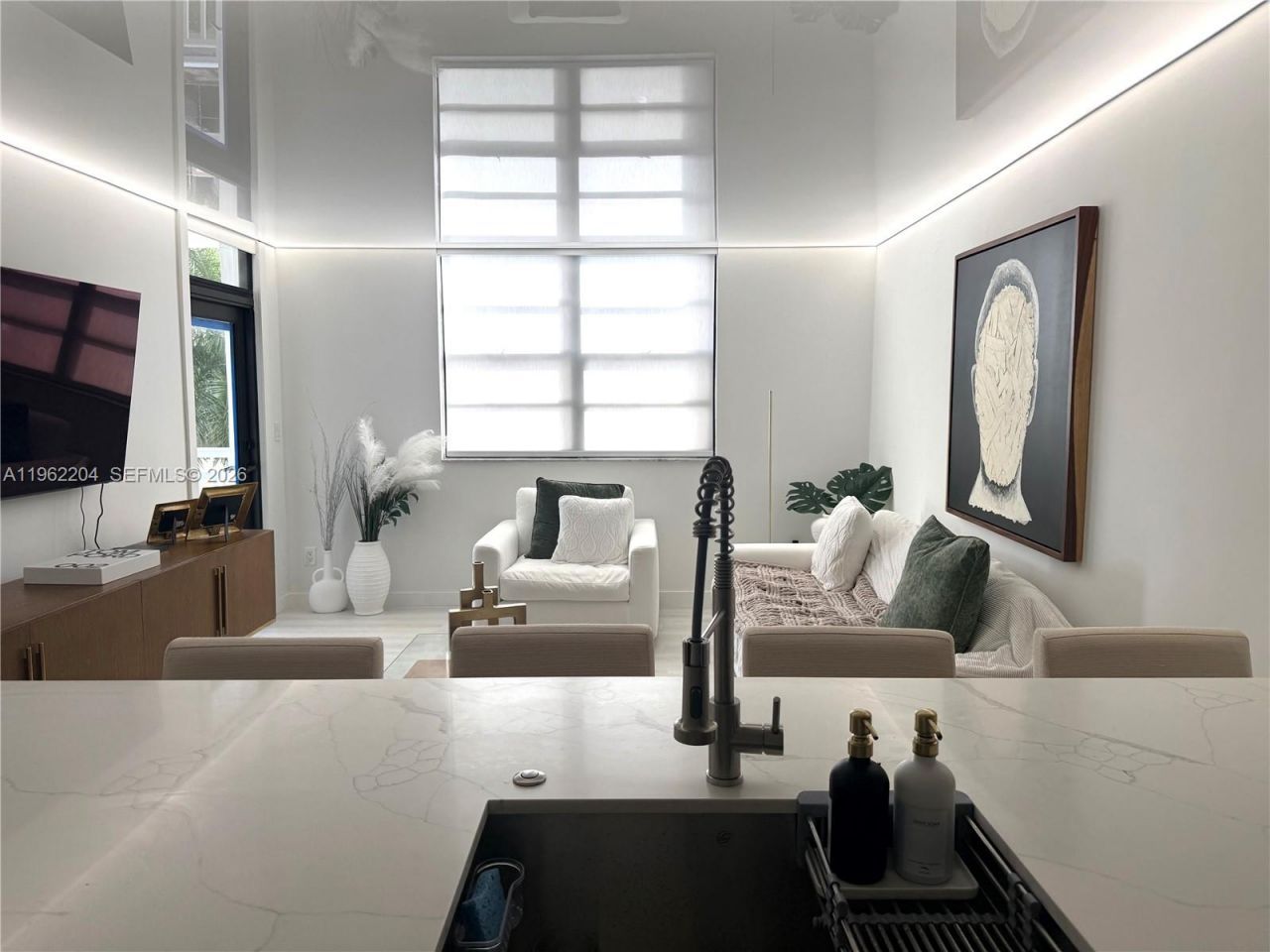 1849 S Ocean Dr , Unit 406, Hallandale Beach, FL 33009 Photo