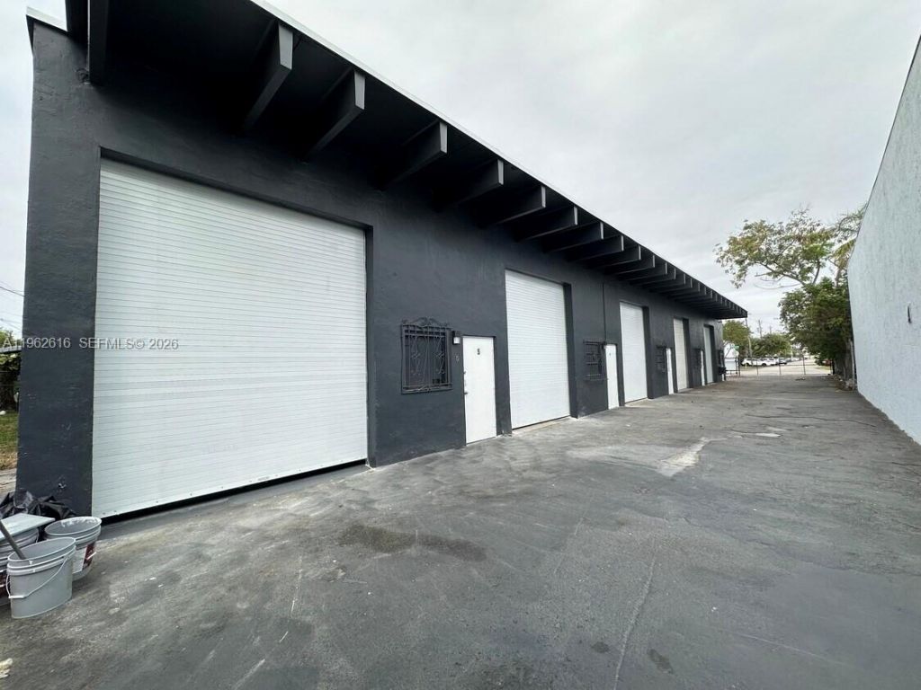 5812-5818 SW 25th St , West Park, FL 33023 Photo