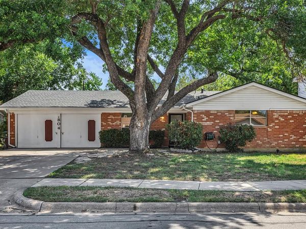 804 Natchez Avenue, Bedford, TX 76022