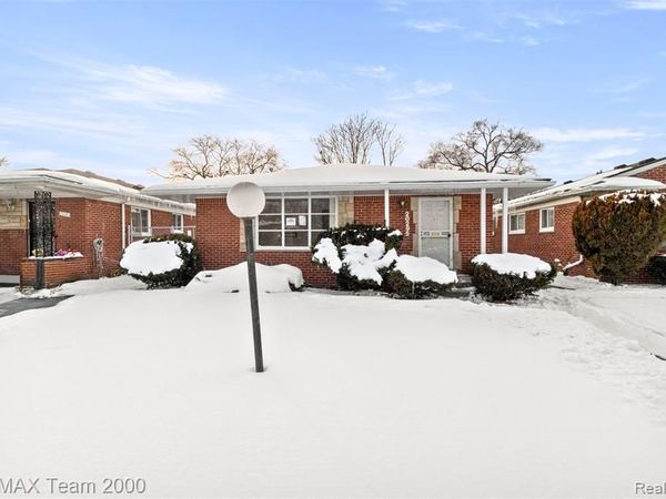 20295 Huntington Road, Detroit, MI 48219