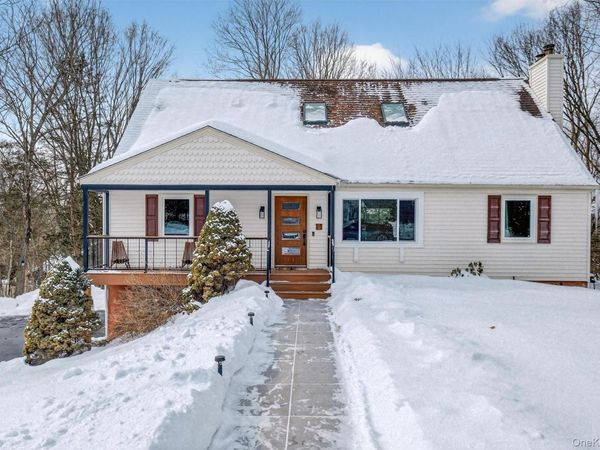 5 Larch Court, Poughkeepsie, NY 12603