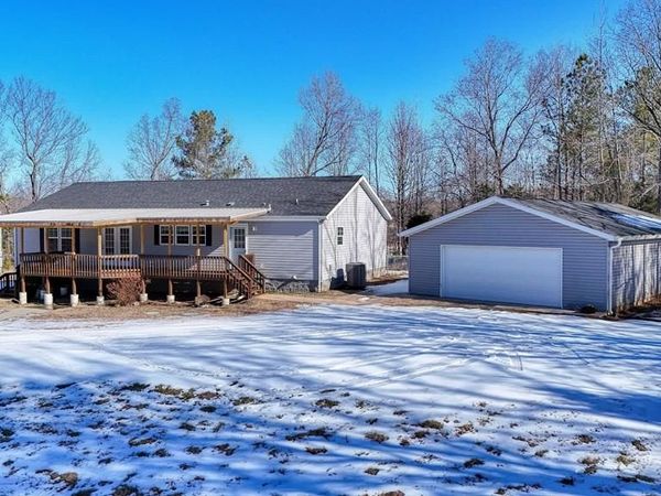 1495 Hwy 140 W, Puryear, TN 38242