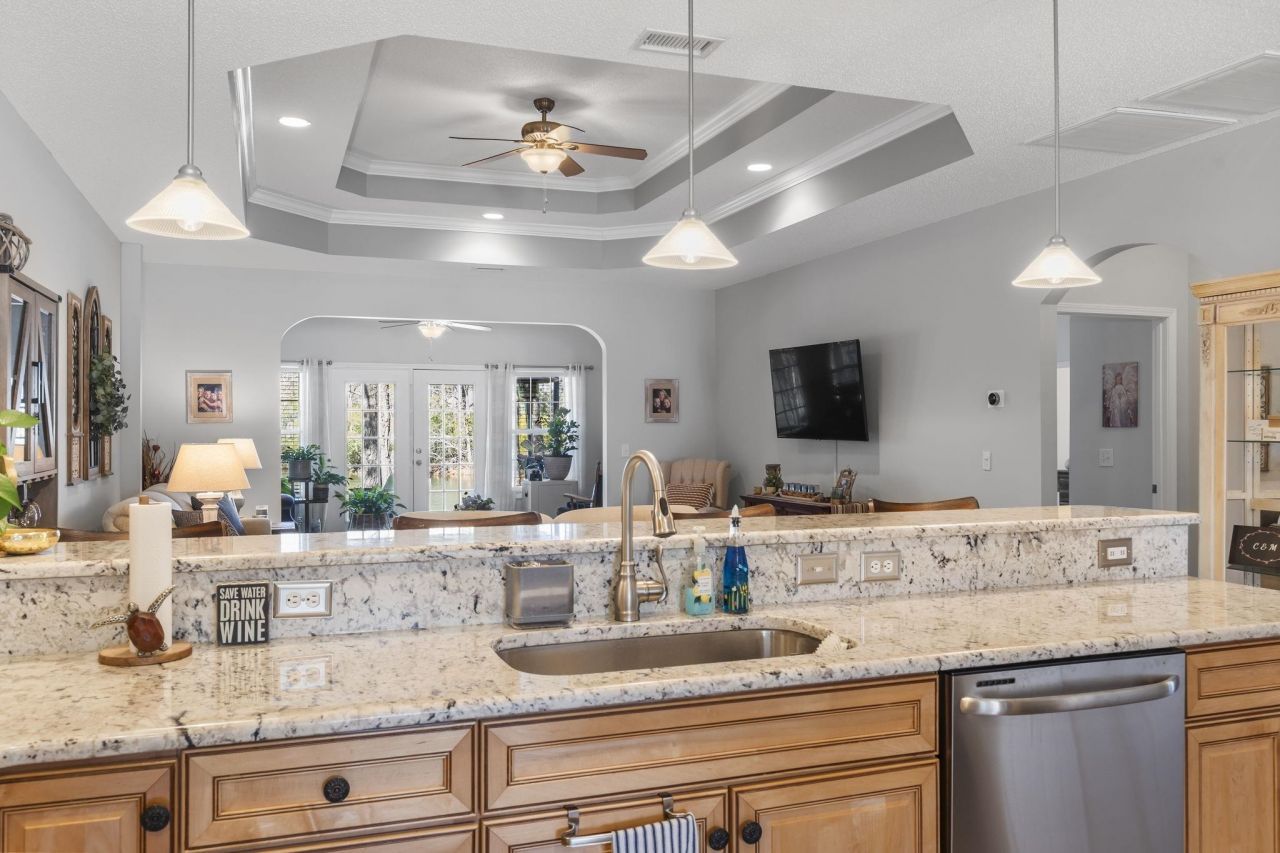 818 Foxtail Dr. Photo 12