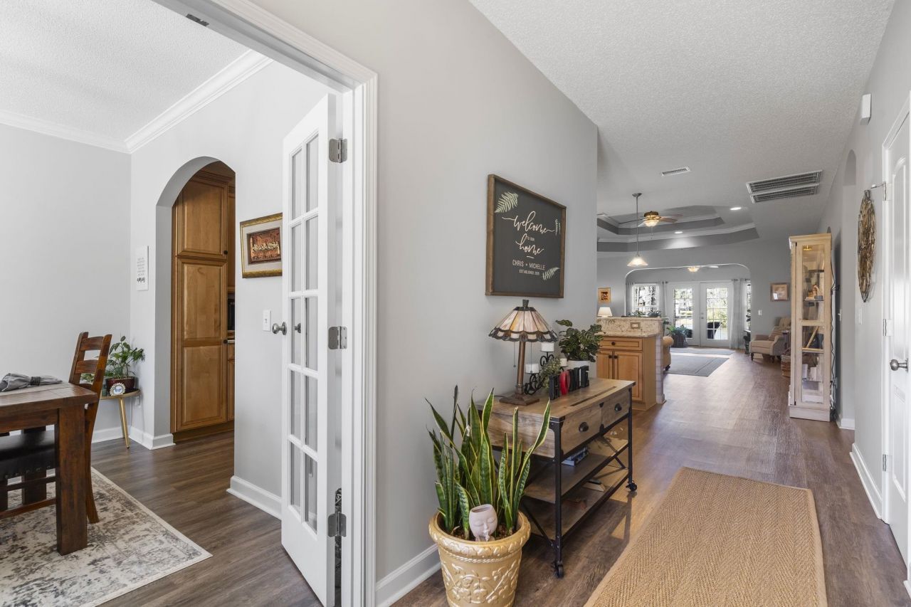 818 Foxtail Dr. Photo 15