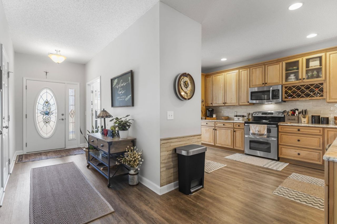 818 Foxtail Dr. Photo 16