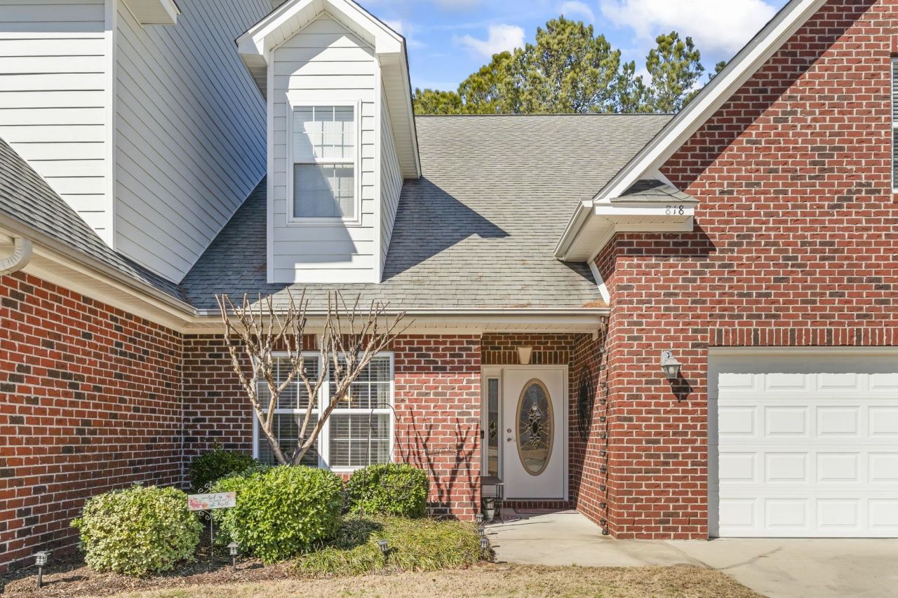 818 Foxtail Dr. Photo 2