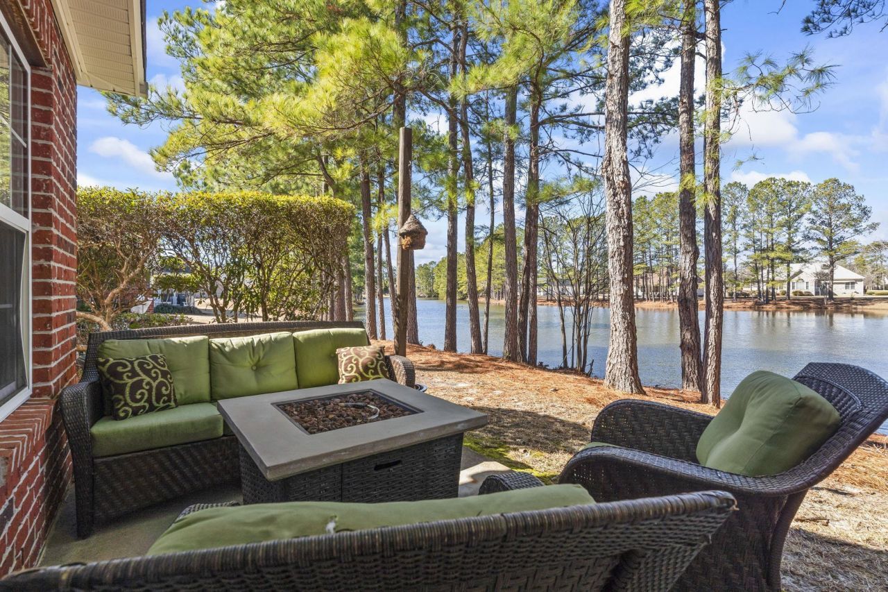 818 Foxtail Dr. Photo 28