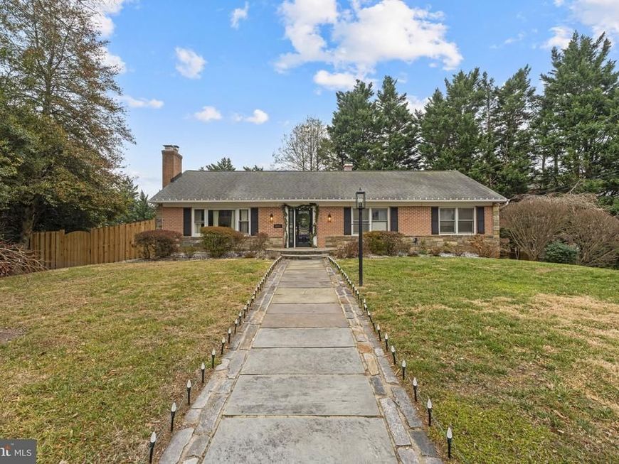 5001 Overlea Court, Bethesda, MD 20816 Main Photo