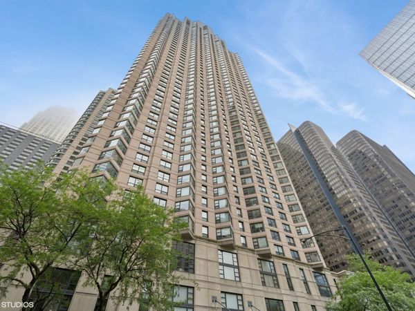 401 E Ontario Street, Unit 809, Chicago, IL 60611