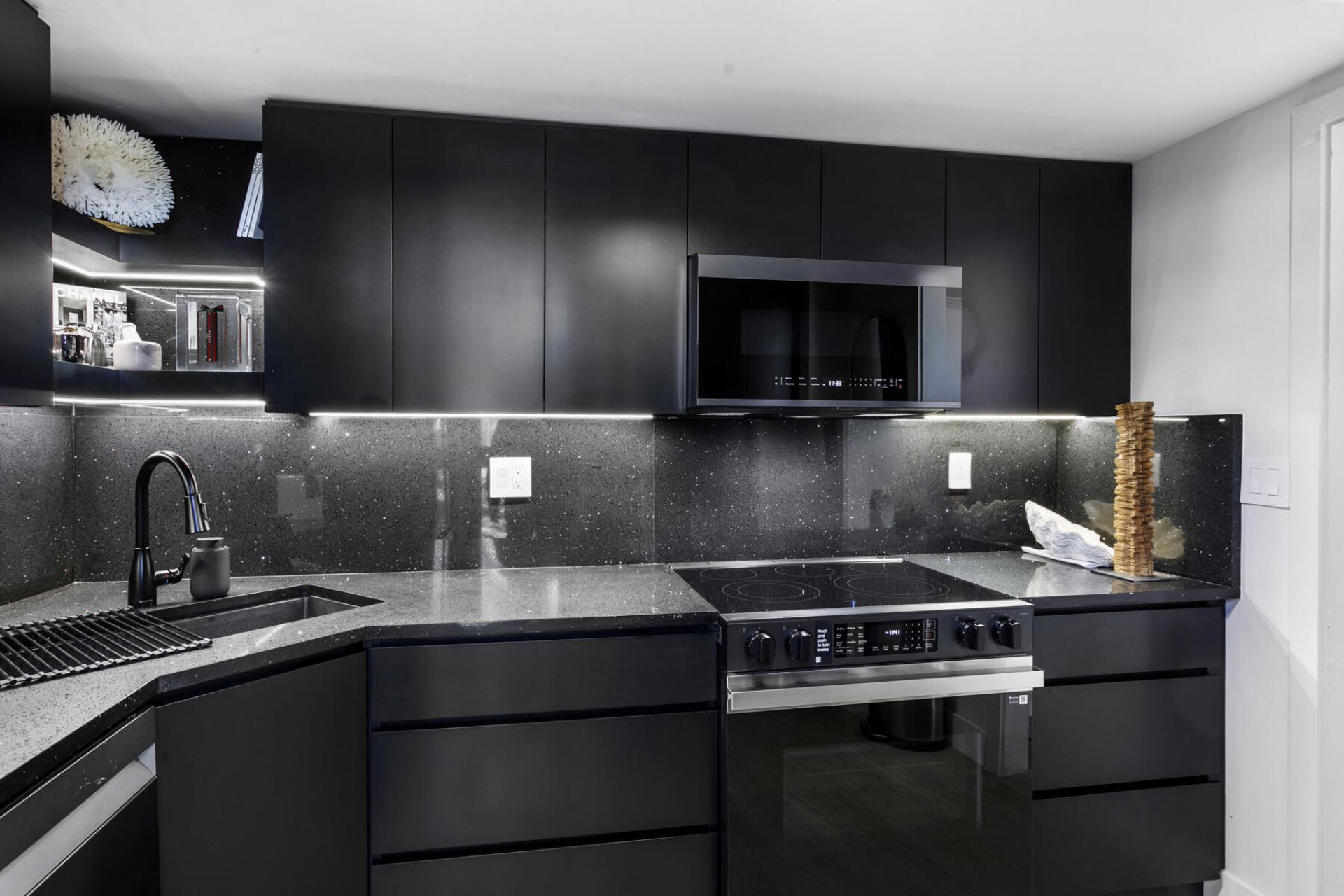 1200 S Flagler Drive S, Unit 201, West Palm Beach, FL 33401 Photo