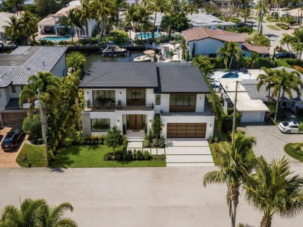 808 NE Bay Cove Street, Boca Raton, FL 33487