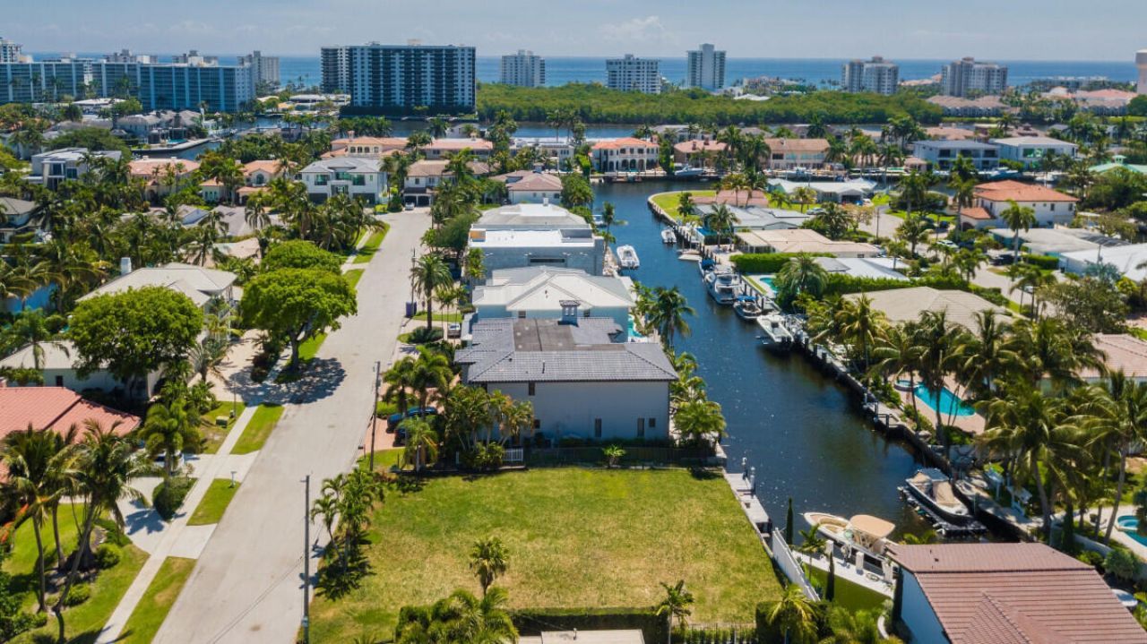 808 NE Bay Cove Street, Boca Raton, FL 33487 Photo