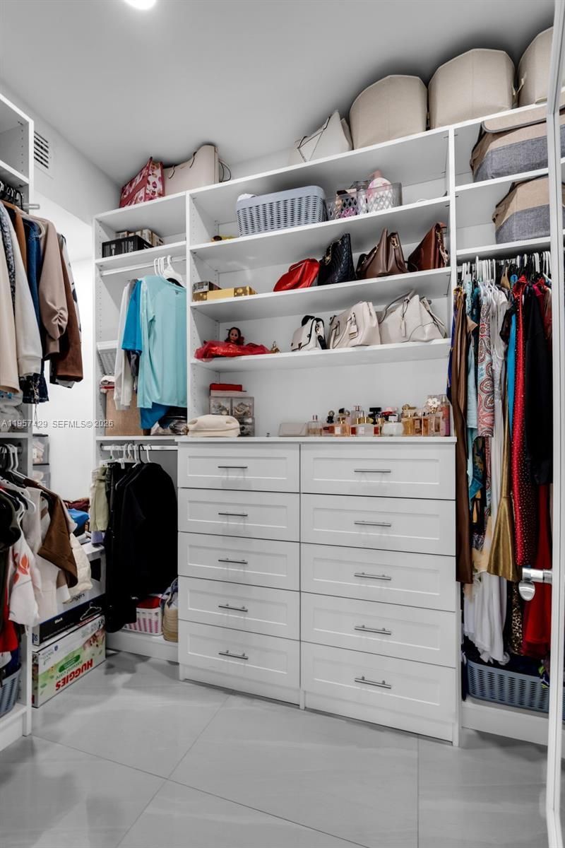 2464 NW 104th St, Miami, FL 33147 Photo