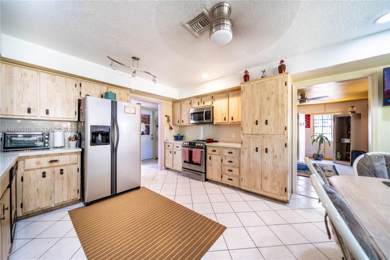 6337 SW 32nd St, Miramar, FL 33023 Photo