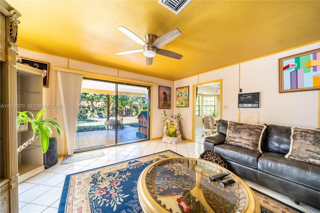 6337 SW 32nd St, Miramar, FL 33023 Photo