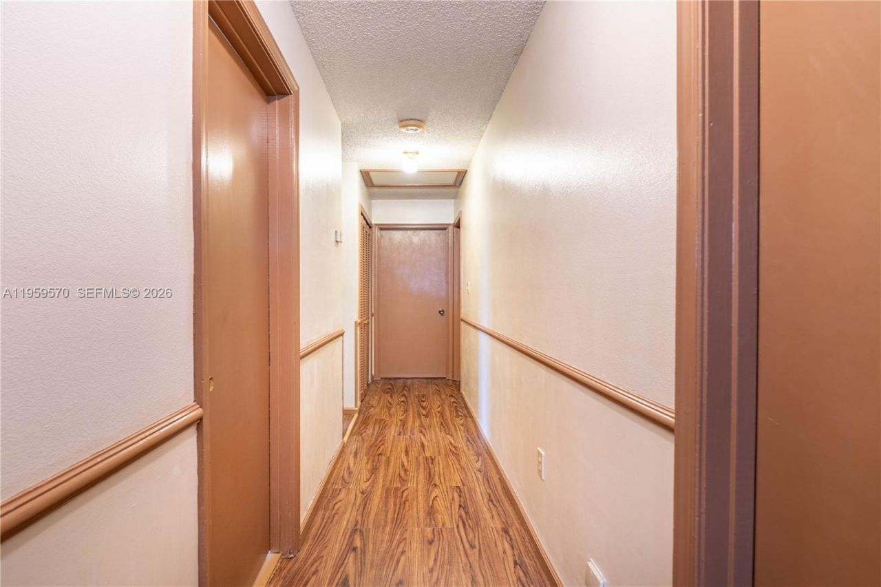 6337 SW 32nd St, Miramar, FL 33023 Photo