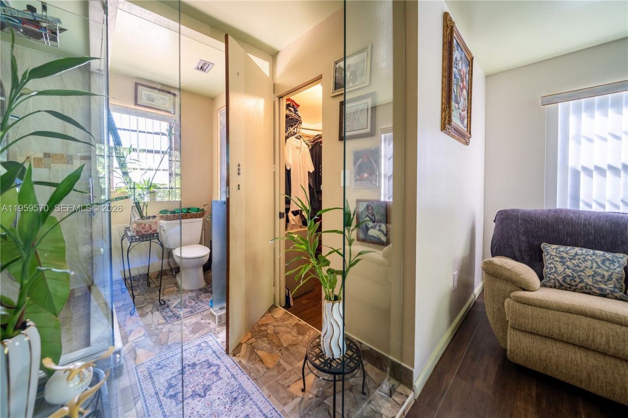 6337 SW 32nd St, Miramar, FL 33023 Photo