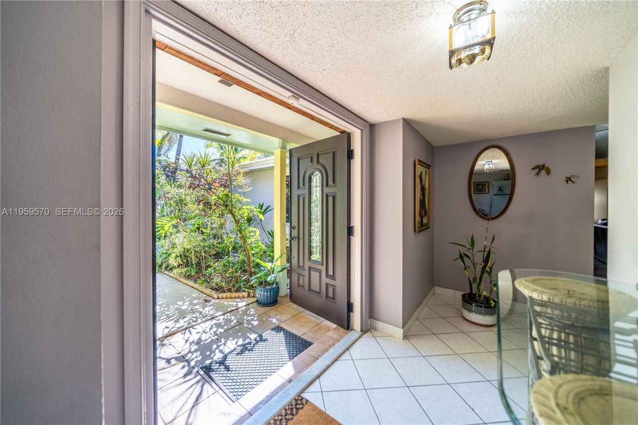 6337 SW 32nd St, Miramar, FL 33023 Photo