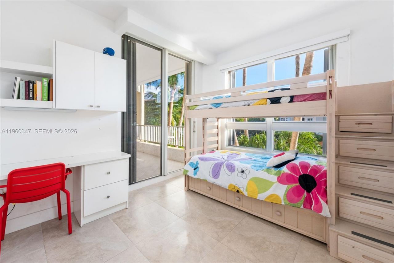 715 Crandon Blvd , Unit 305, Key Biscayne, FL 33149 Photo