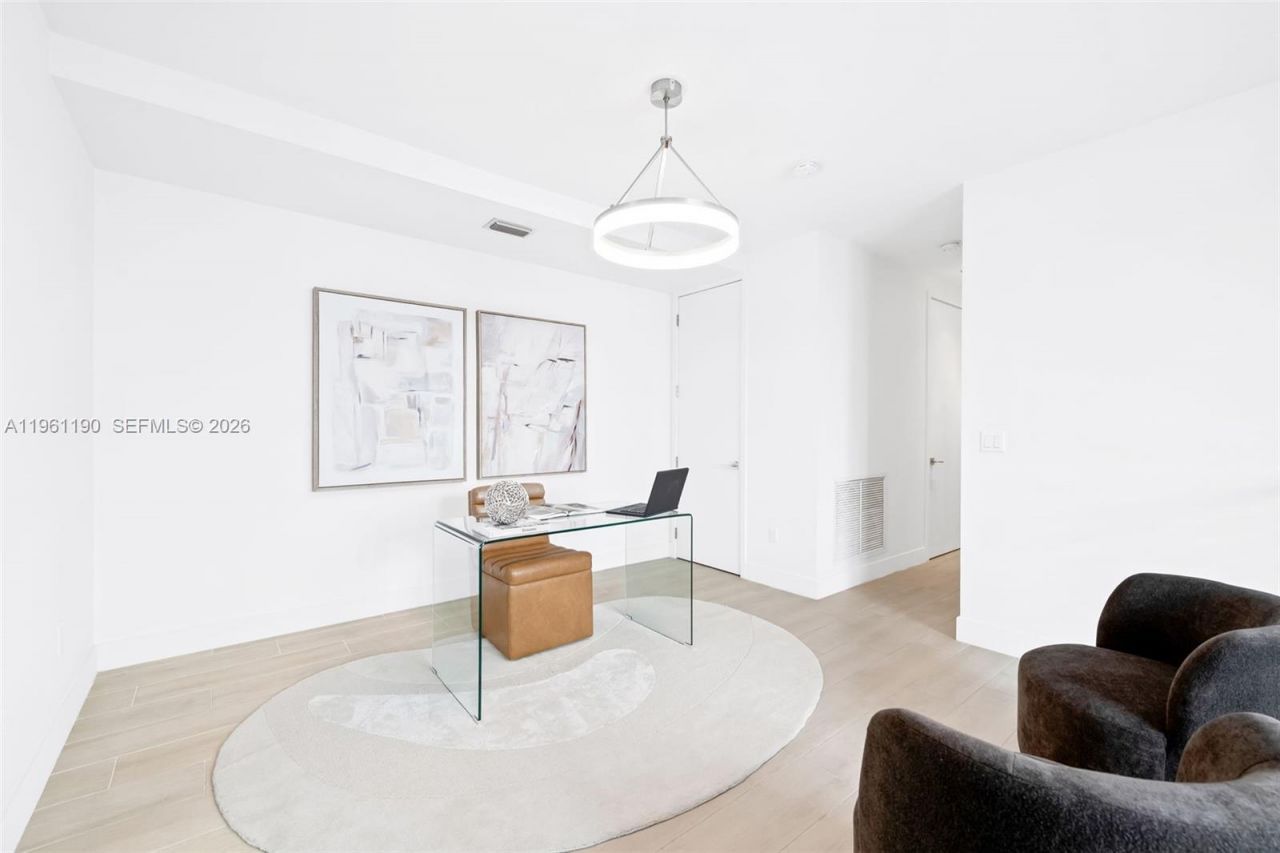 811 NE 17th Way, Fort Lauderdale, FL 33304 Photo