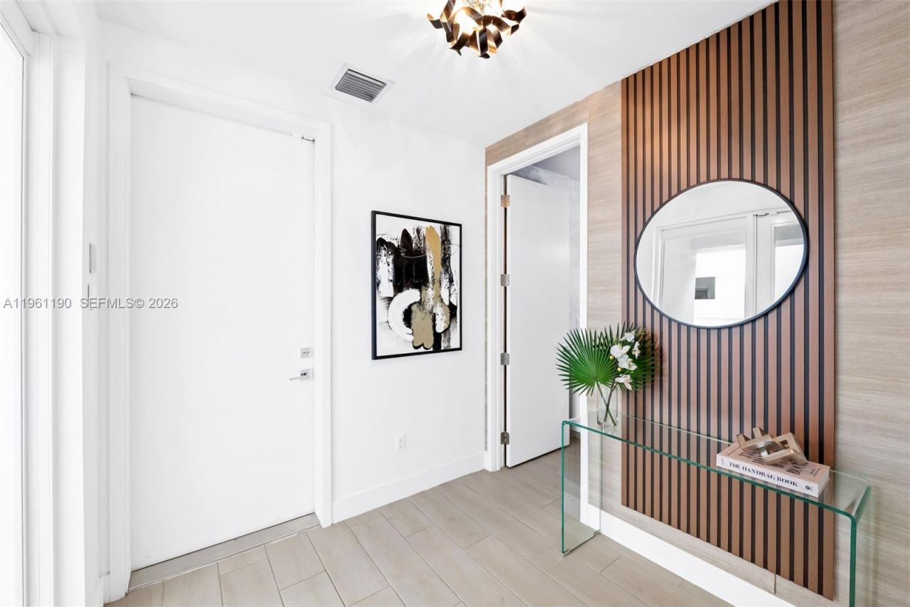 811 NE 17th Way, Fort Lauderdale, FL 33304 Photo