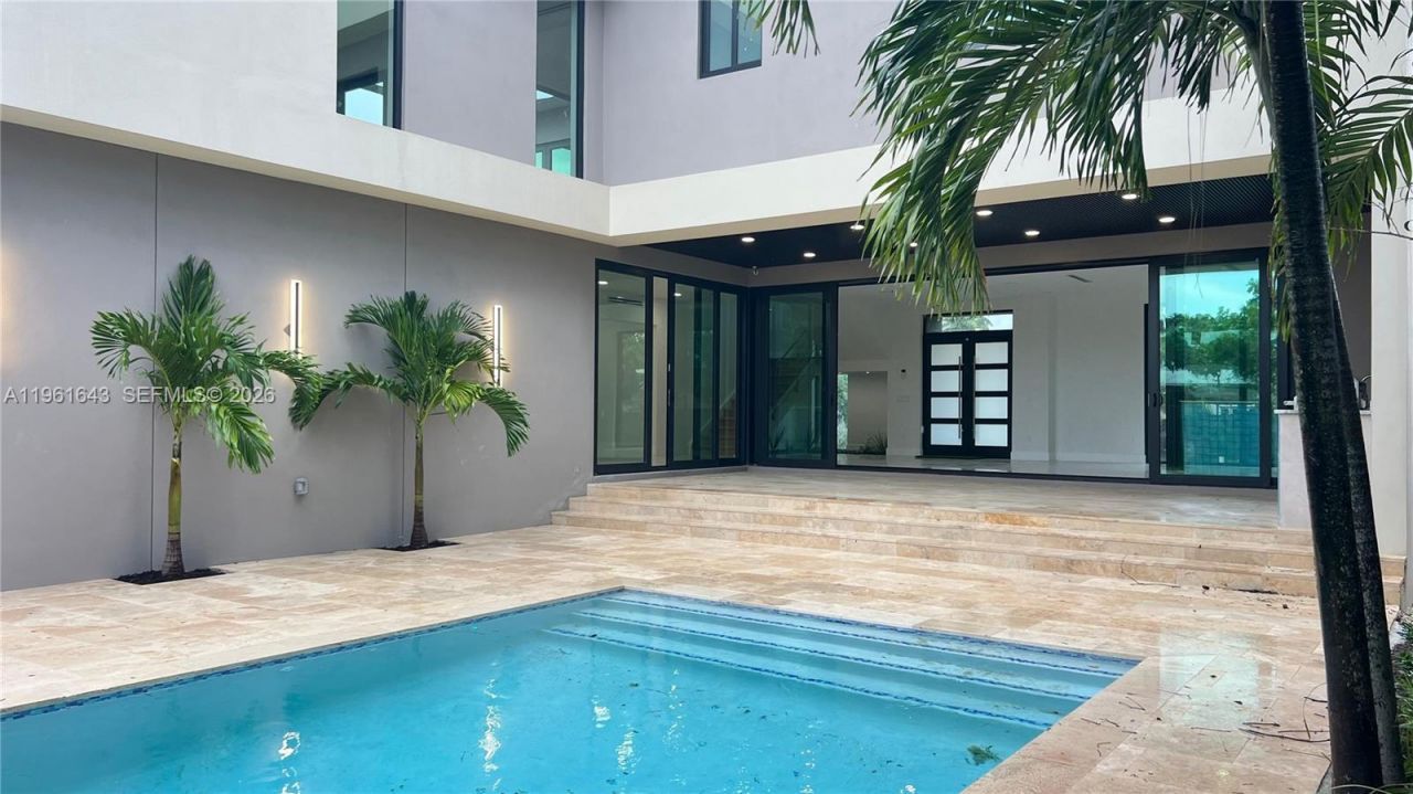 1700 NE 18th St, Fort Lauderdale, FL 33305 Photo