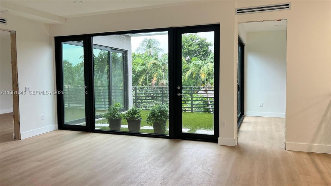 1700 NE 18th St, Fort Lauderdale, FL 33305 Photo