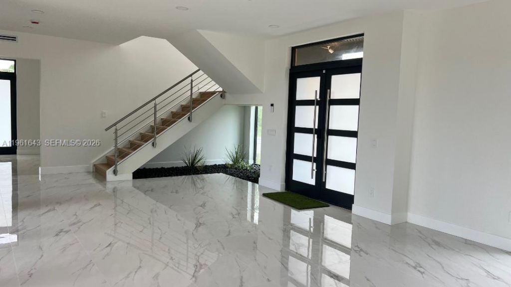 1700 NE 18th St, Fort Lauderdale, FL 33305 Photo