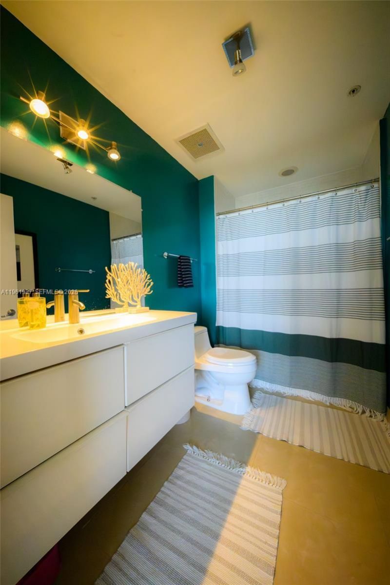 3470 E Coast Ave , Unit H1714, Miami, FL 33137 Photo