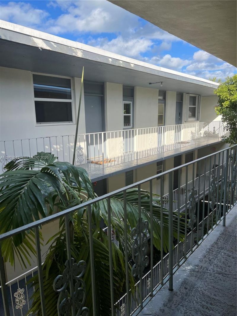 915 Jefferson Ave , Unit 4F, Miami Beach, FL 33139 Photo