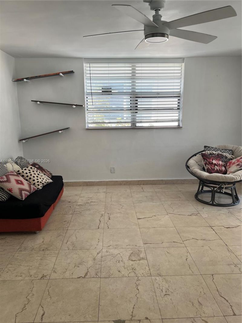 915 Jefferson Ave , Unit 4F, Miami Beach, FL 33139 Photo