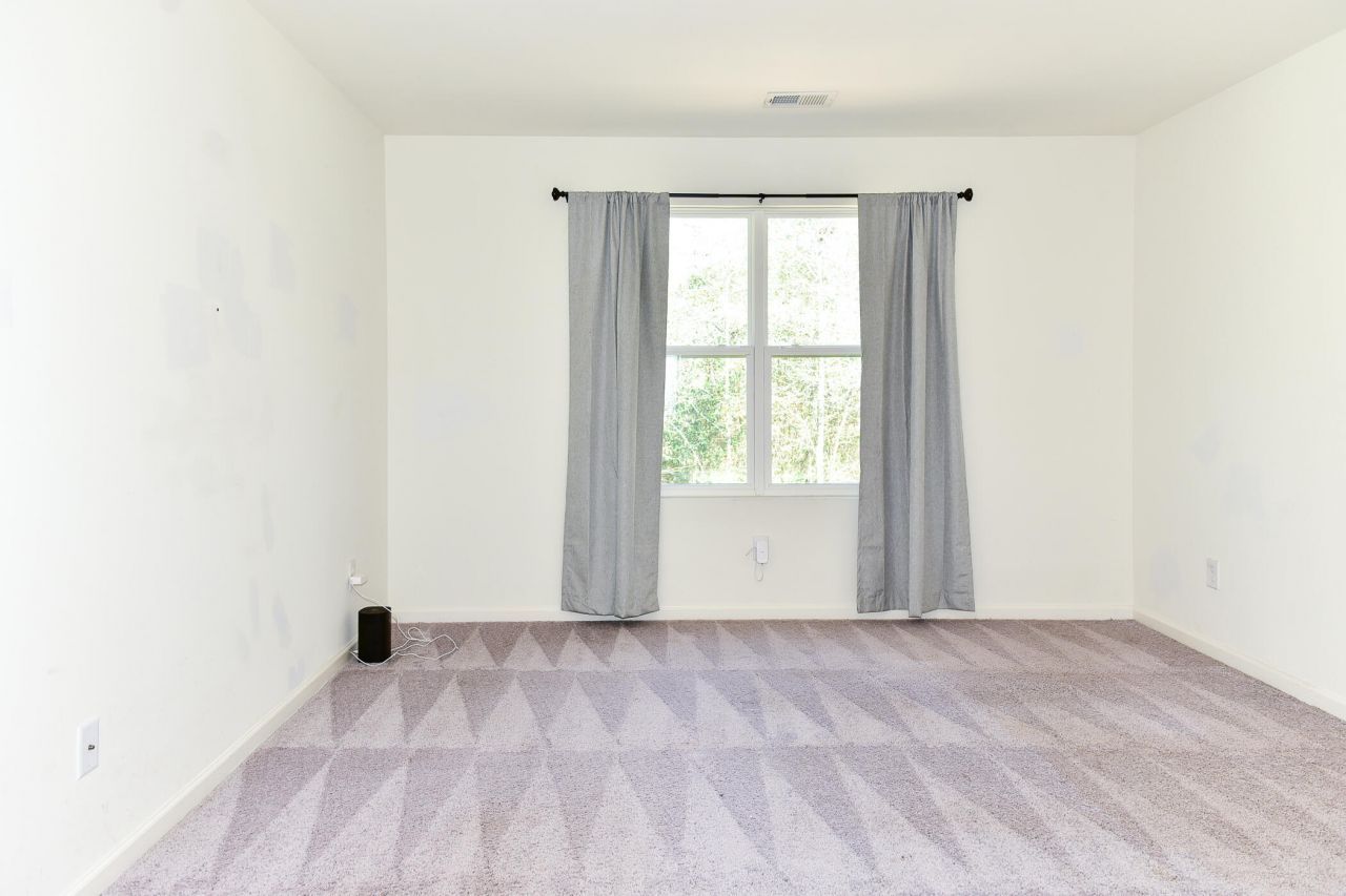 205 Trumpet Vine Drive Photo 13