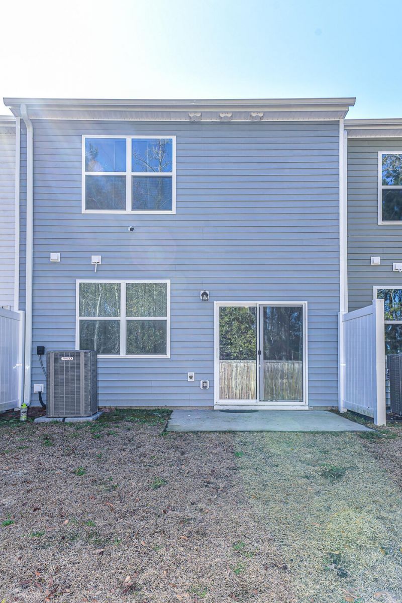 205 Trumpet Vine Drive Photo 26