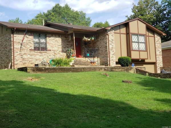 1916 Crestview, Jonesboro, AR 72401