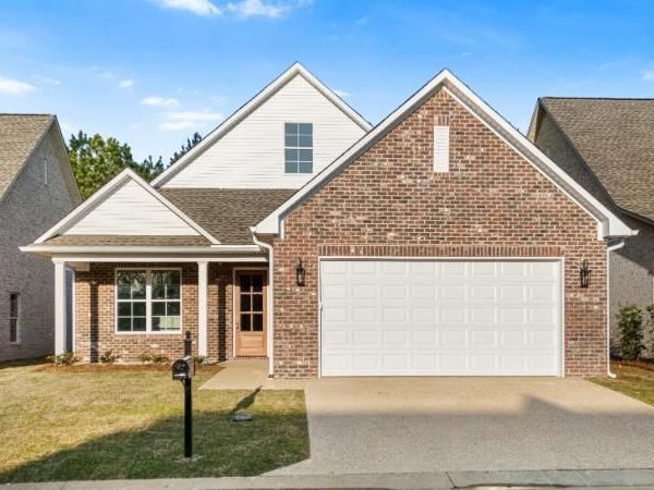 109 Silver Tree Crossing, Tupelo, MS 38801