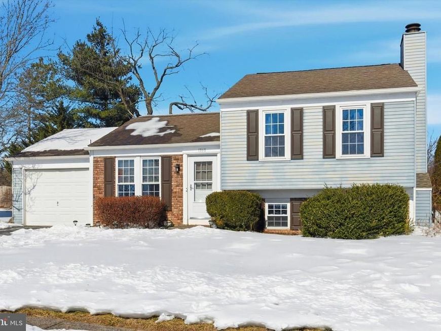 1360 Wandering Way, Harrisburg, PA 17110 Main Photo