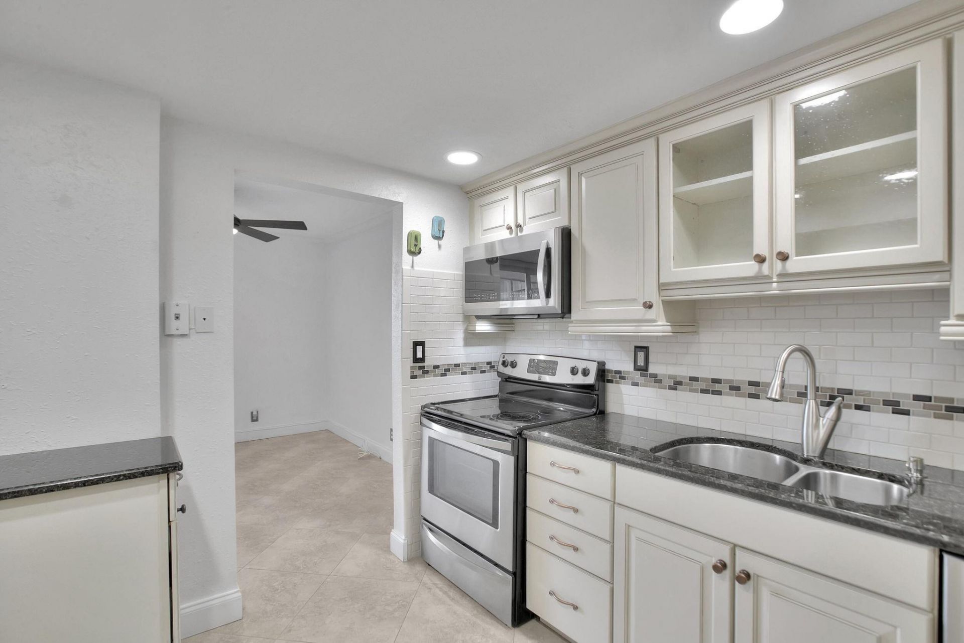 740 S Federal Hwy, Unit 202, Pompano Beach, FL 33062 Photo