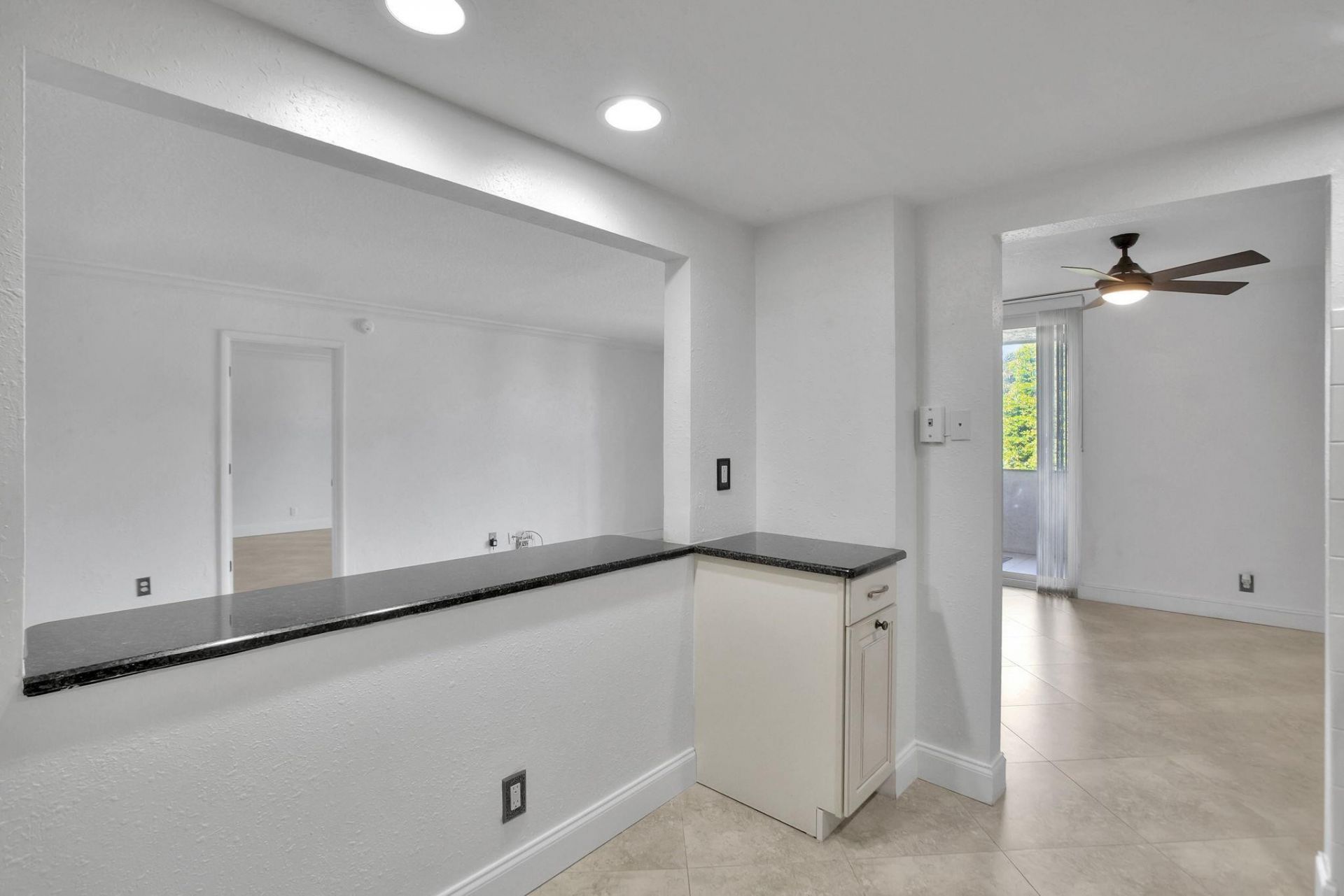 740 S Federal Hwy, Unit 202, Pompano Beach, FL 33062 Photo