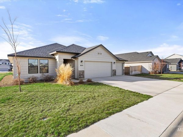 1675 SW Accipiter, Mountain Home, ID 83647